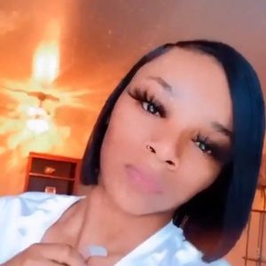 Meet your Posher, Mi’Ua